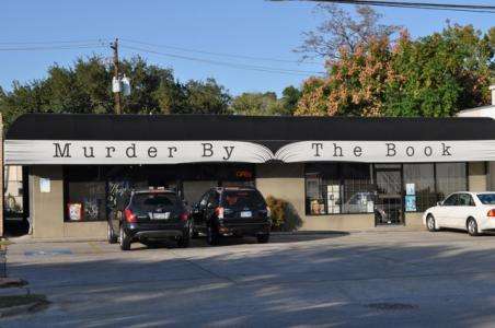 Murder by the book, librería de novela negra y policíaca en texas, 